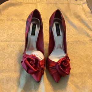 White House Black Market Pumps